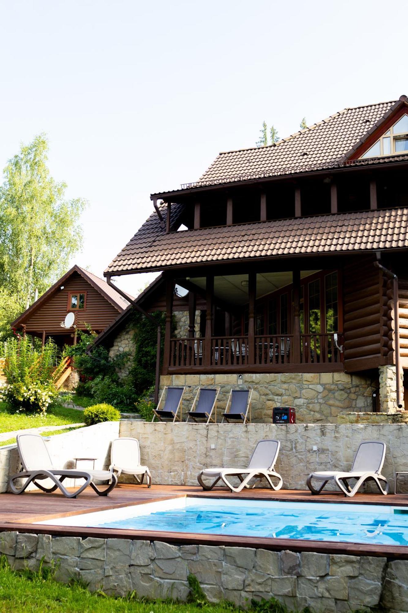 маєток ліс і гори Bukovel