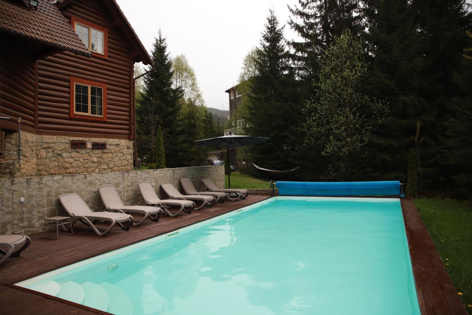 Chalet маєток ліс і гори
